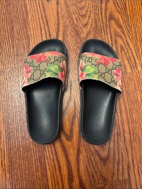 Gucci Floral Slide Sandals - Black with Floral Strap